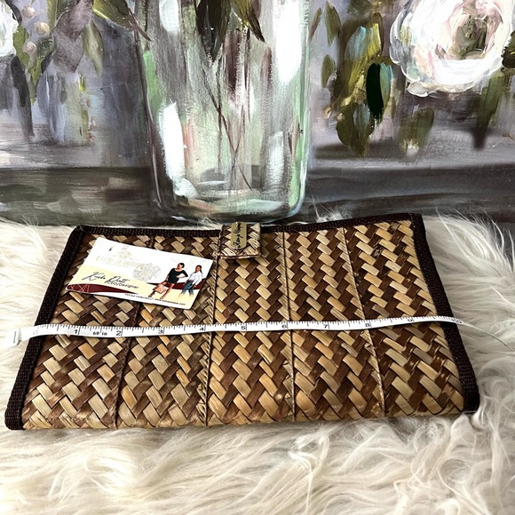 Estreja-Pratt Bahamas Unique Clutch - Picture 10 of 11